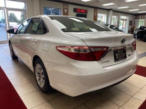 2016 Toyota Camry Hybrid XLE