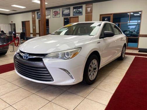 2016 Toyota Camry Hybrid XLE