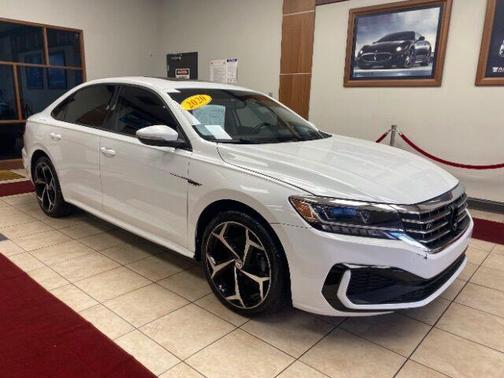 2020 Volkswagen Passat 2.0T R-Line
