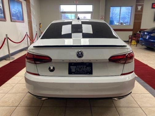2020 Volkswagen Passat 2.0T R-Line