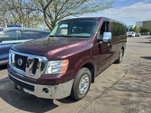 2013 Nissan NV Passenger NV3500 HD SL V8