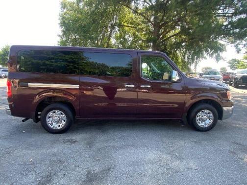 2013 Nissan NV Passenger NV3500 HD SL V8