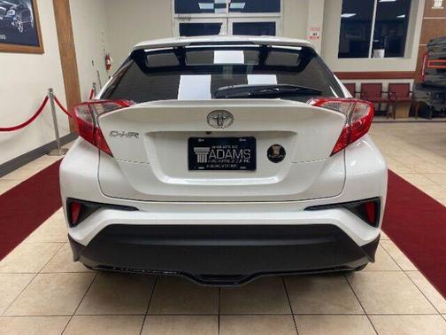 2021 Toyota C-HR LE