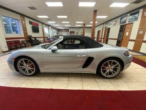 2017 Porsche 718 Boxster S
