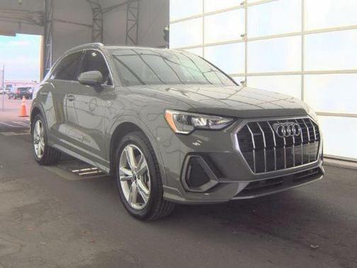 Chronos Gray Metallic 2021 Audi Q3 45 S line Premium