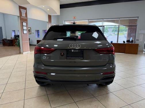 Chronos Gray Metallic 2021 Audi Q3 45 S line Premium