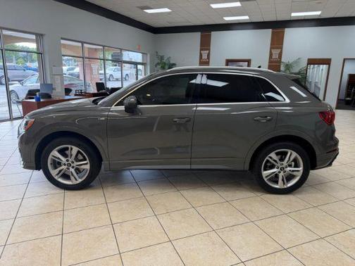 Chronos Gray Metallic 2021 Audi Q3 45 S line Premium
