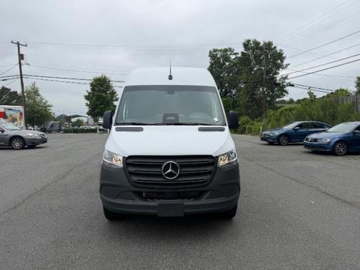 Arctic White 2026 Mercedes-Benz Sprinter 2500 HIGH ROOF 4-CYL