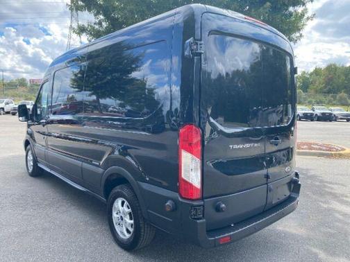 2015 Ford Transit-250 148 WB Medium Roof Cargo