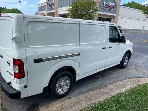 2018 Nissan NV Cargo NV2500 HD SV V6/SV V8