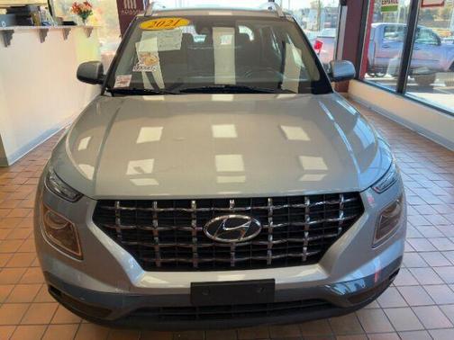 2021 Hyundai VENUE SEL