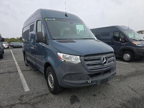 2019 Mercedes-Benz Sprinter 2500 Standard Roof