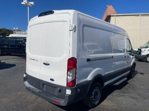 2018 Ford Transit-250 148 WB Medium Roof Cargo