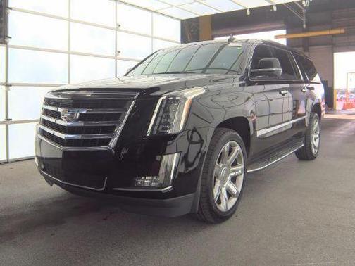 2018 Cadillac Escalade ESV Luxury