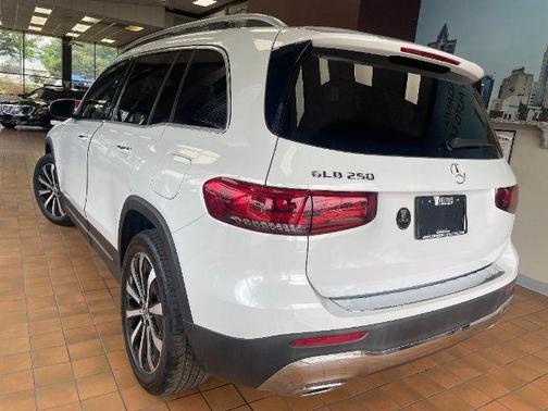 2021 Mercedes-Benz GLB 250 Base