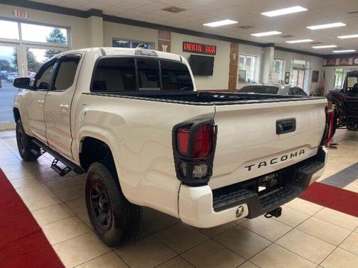 2021 Toyota Tacoma SR