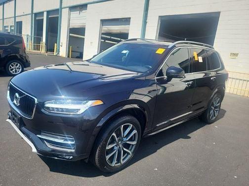 2019 Volvo XC90 T5 Momentum