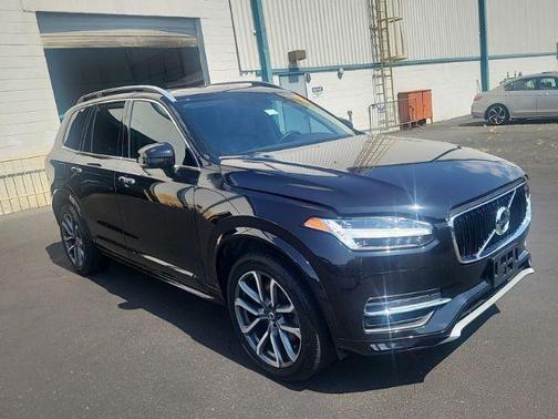 2019 Volvo XC90 T5 Momentum