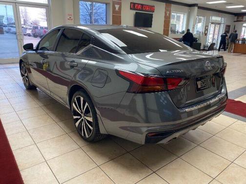 2020 Nissan Altima 2.5 SR