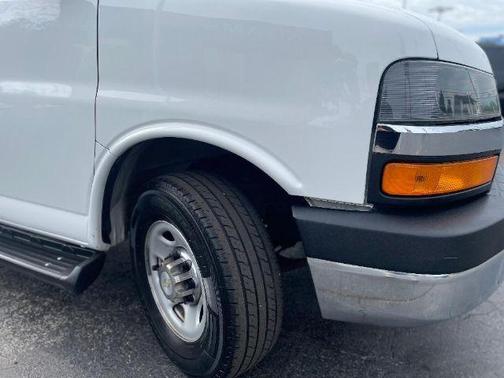 2016 Chevrolet Express 3500 LT