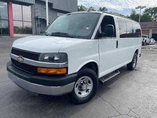 2016 Chevrolet Express 3500 LT