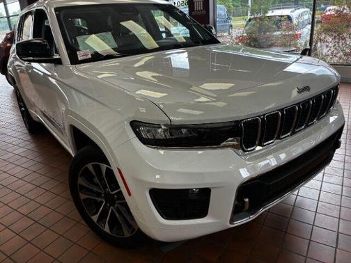 Bright White Clearcoat 2022 Jeep Grand Cherokee Overland