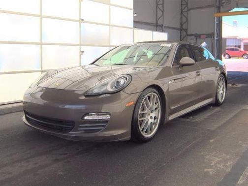 2011 Porsche Panamera 4S