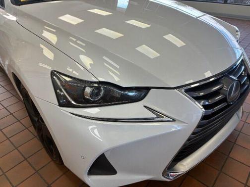 2018 Lexus IS 300 Base