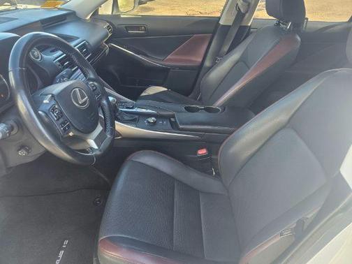 2018 Lexus IS 300 Base