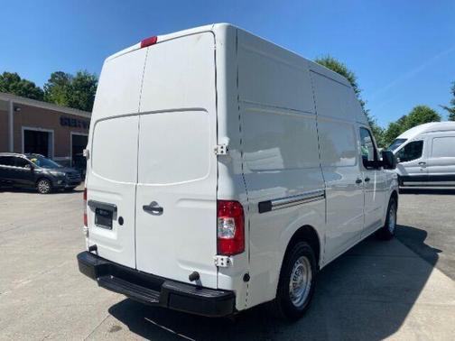 2017 Nissan NV Cargo NV2500 HD S V6/S V8