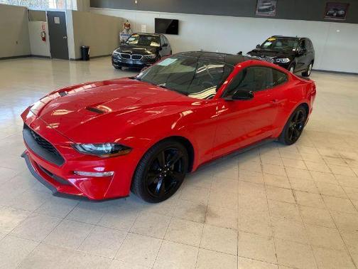 2021 Ford Mustang EcoBoost