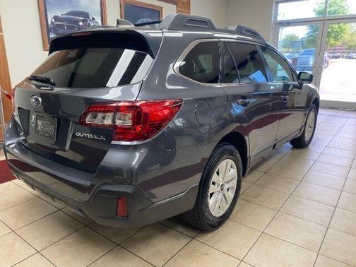 Magnetite Gray Metallic 2018 Subaru Outback 2.5i Premium