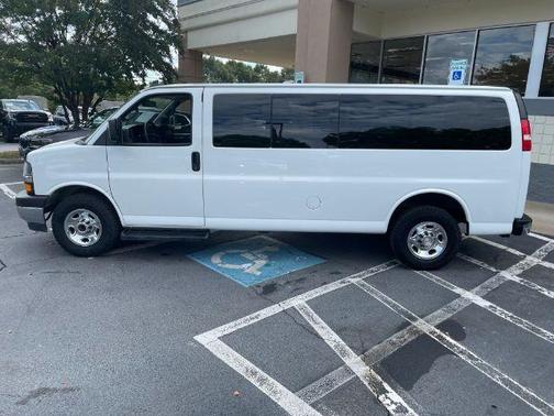 2020 Chevrolet Express 3500 LT