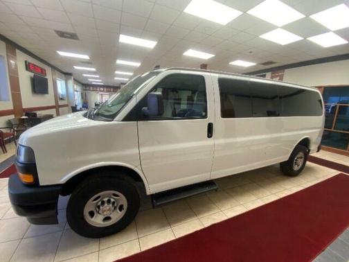 2022 Chevrolet Express 3500 LS