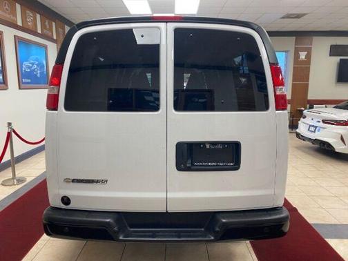 2022 Chevrolet Express 3500 LS