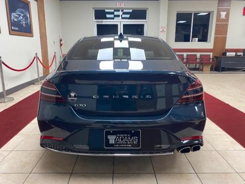 2022 Genesis G70 2.0T