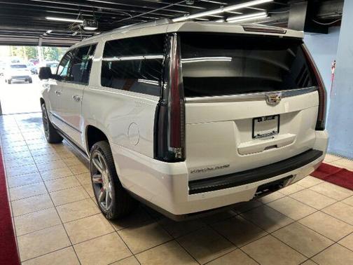 2016 Cadillac Escalade ESV Premium