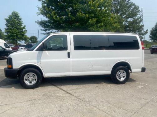 2009 Chevrolet Express 2500 LS