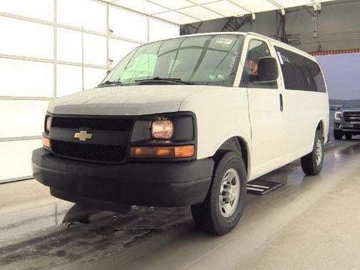 2009 Chevrolet Express 2500 LS