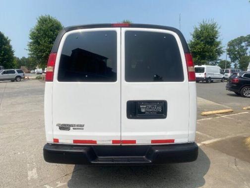 2009 Chevrolet Express 2500 LS
