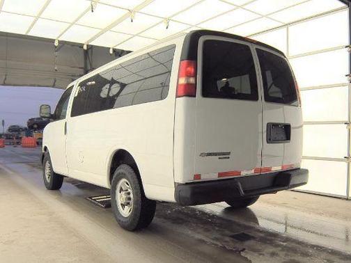 2009 Chevrolet Express 2500 LS