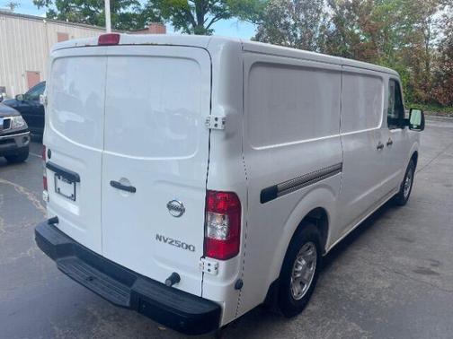 2018 Nissan NV Cargo NV2500 HD SV V6/SV V8