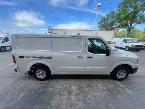 2018 Nissan NV Cargo NV2500 HD SV V6/SV V8