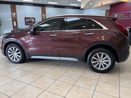 2023 Cadillac XT4 Premium Luxury