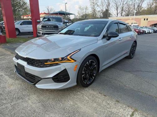 Glacial White Pearl 2022 Kia K5 GT-Line