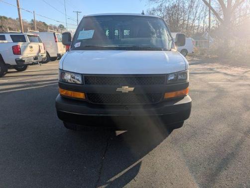 2022 Chevrolet Express 2500 Work Van