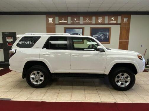 Super White 2018 Toyota 4Runner SR5 Premium