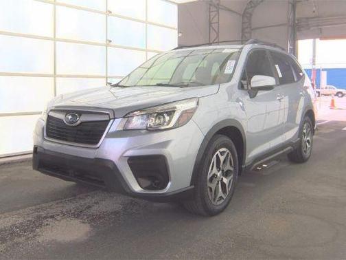 Ice Silver Metallic 2020 Subaru Forester Premium