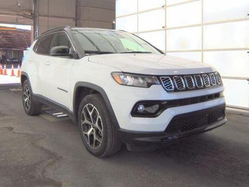 Bright White Clearcoat 2025 Jeep Compass Limited