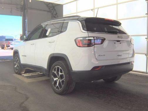 Bright White Clearcoat 2025 Jeep Compass Limited